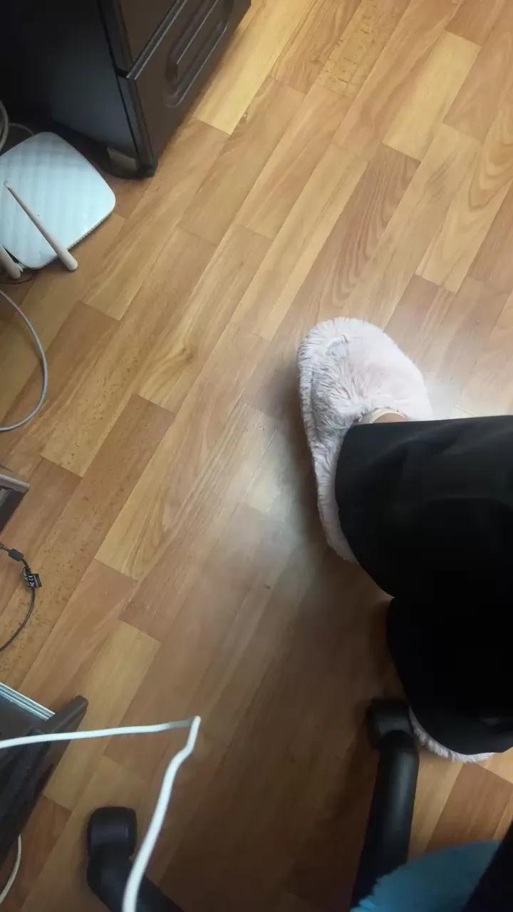 Offline AngelinaKis on Cam4