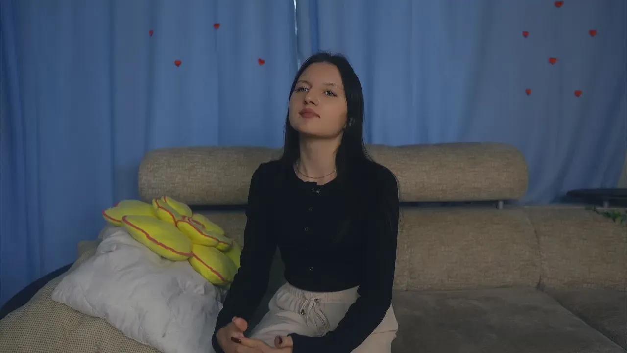 Freechat AngellaProvis on Cam4