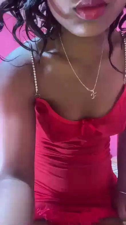 Offline annie197 on Cam4