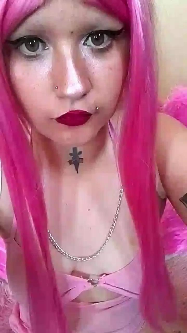 Offline arlettcitaa on Cam4