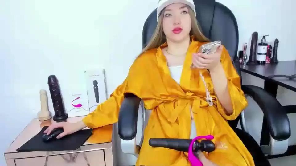 Offline Barbie_girl_69 on Cam4