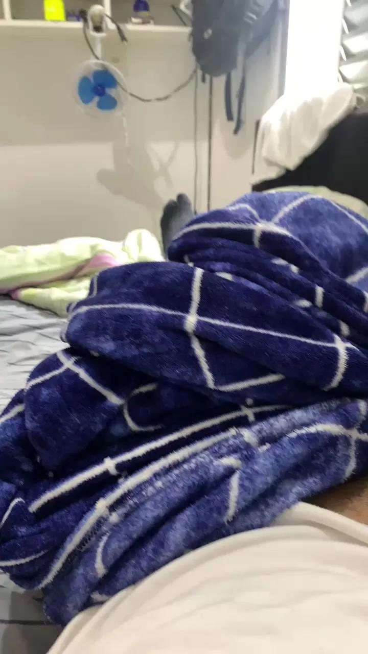 Offline Bbbtro on Cam4