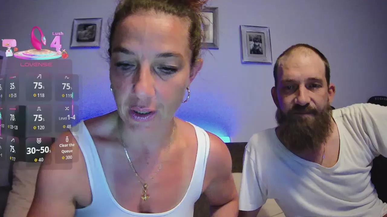 Offline Bella_und_Uwe on Cam4