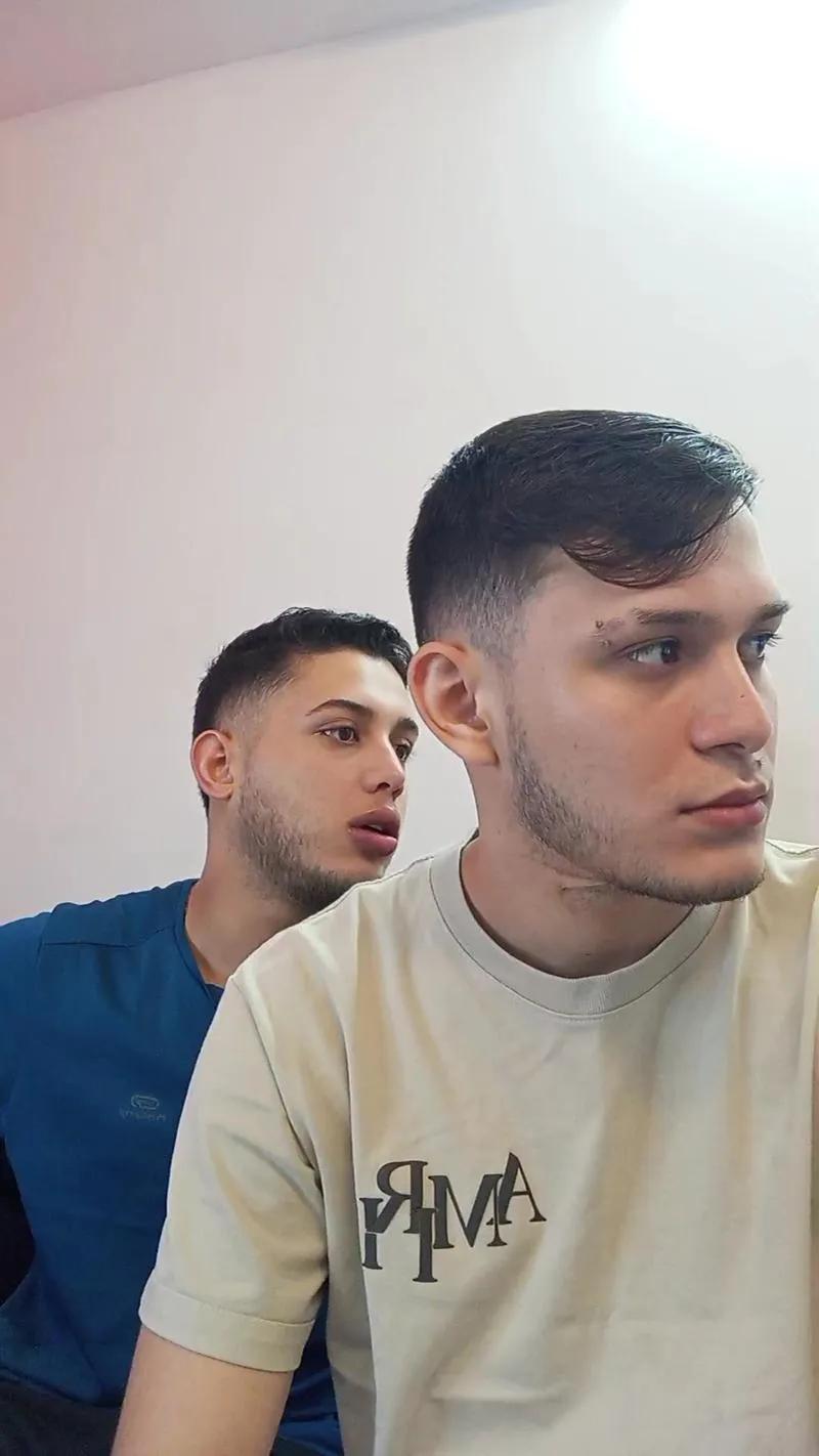 Offline Billyytomy on Cam4