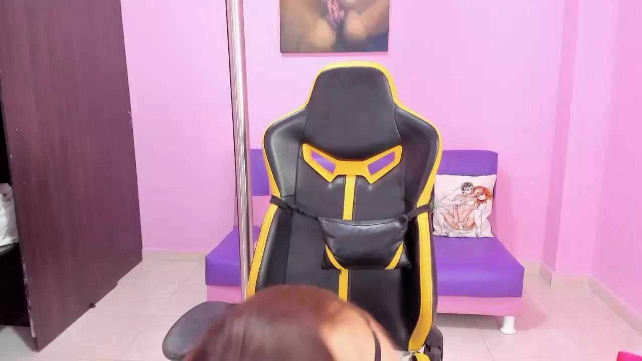 Offline blondie_squirt on Cam4