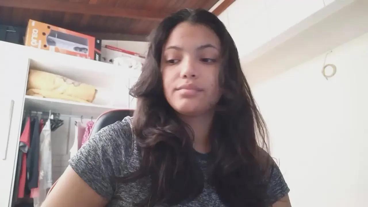 Freechat Bombomepimenta on Cam4