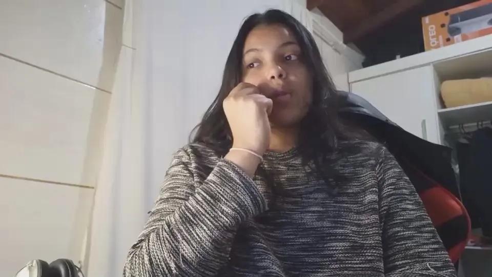 Freechat Bombomepimenta on Cam4