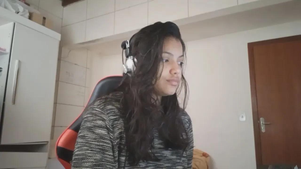 Freechat Bombomepimenta on Cam4