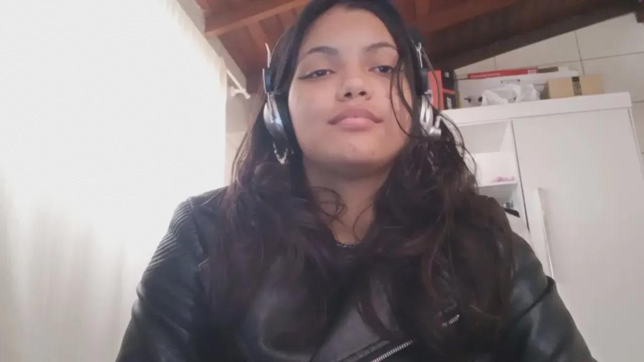 Freechat Bombomepimenta on Cam4