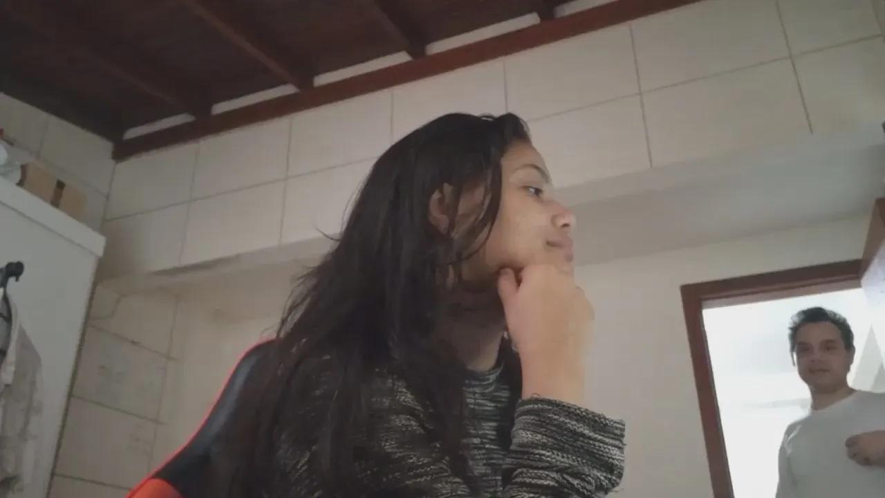 Cam4 Bombomepimenta is Freechat Bombomepimenta —  #anal #pee #striptease #blowjob #pussy #ass #bdsm