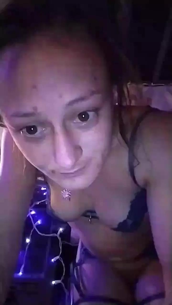 Offline boss1nova on Cam4