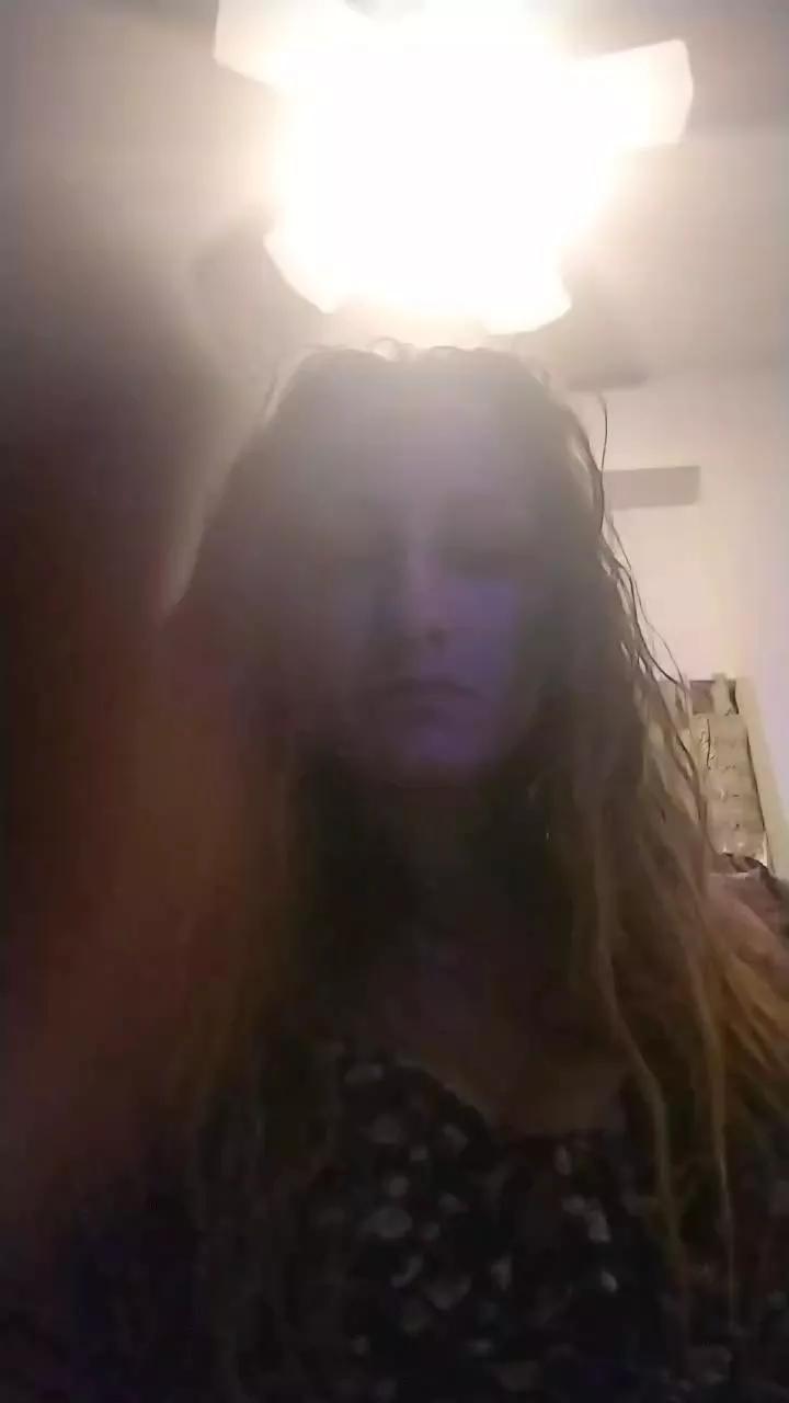 Offline boss1nova on Cam4