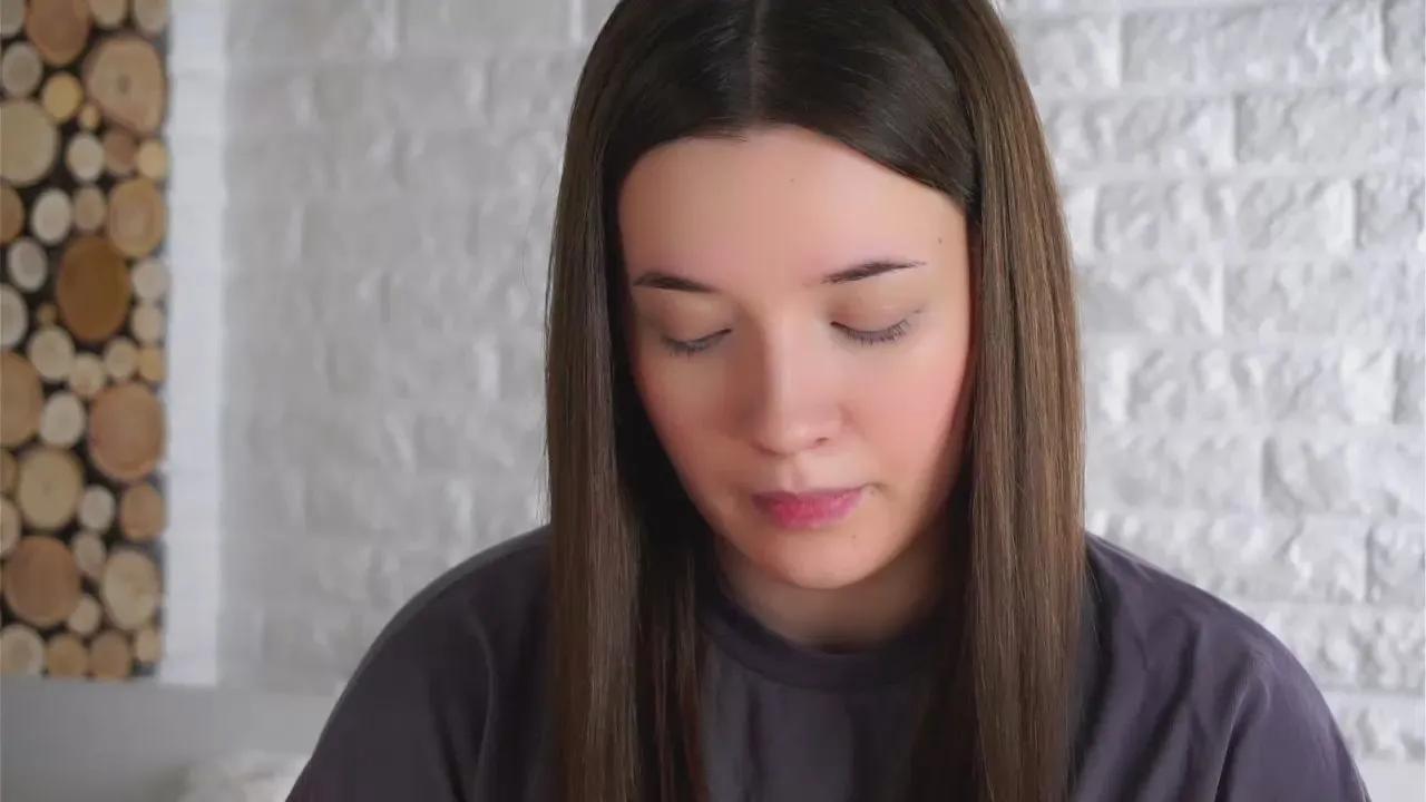 Offline BridgetEast on Cam4