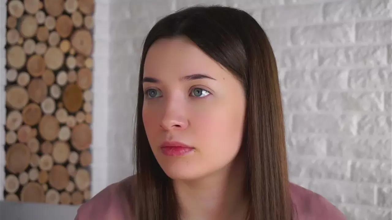 Offline BridgetEast on Cam4