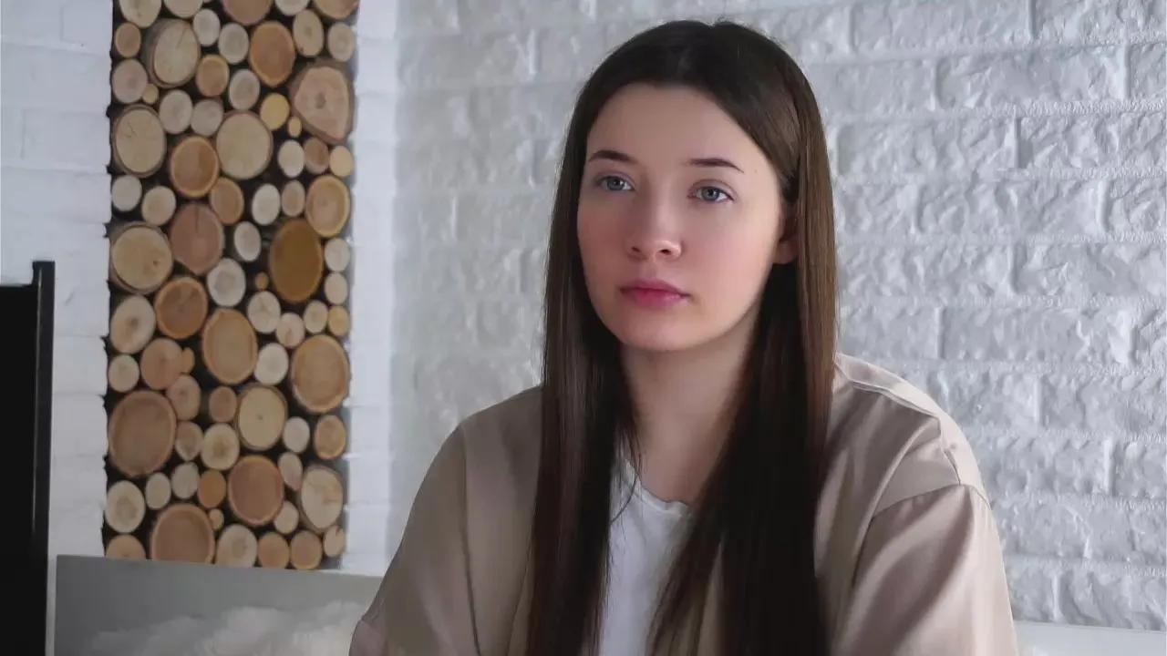 Offline BridgetEast on Cam4