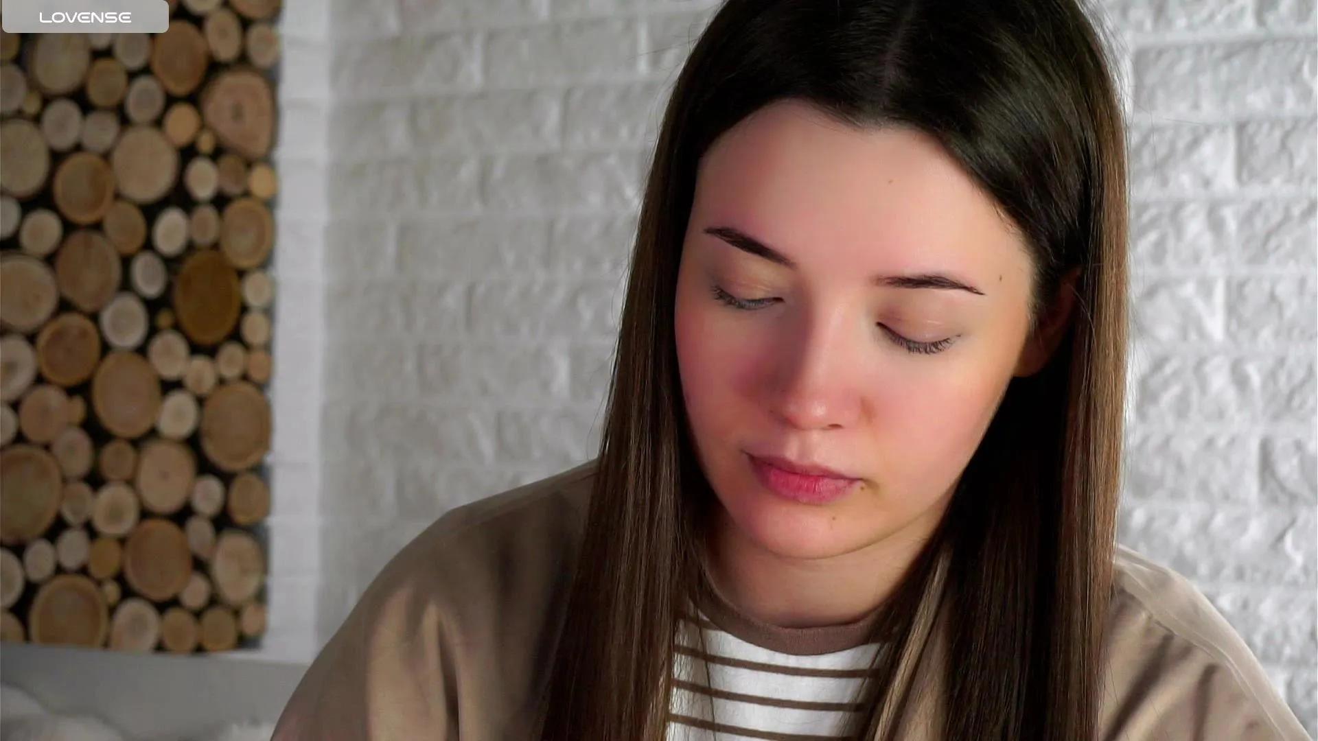 Offline BridgetEast on Cam4