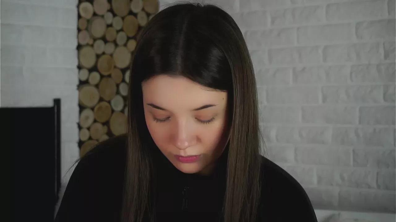 Offline BridgetEast on Cam4