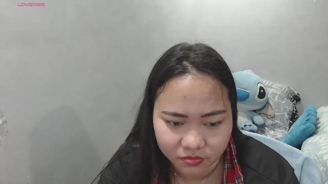 Freechat BubbleButtPinay on Cam4