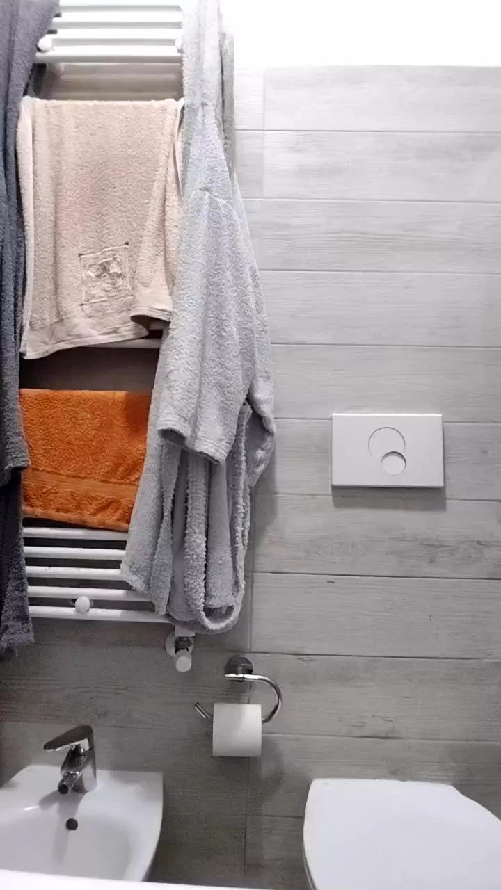 Offline Caledoniax2 on Cam4