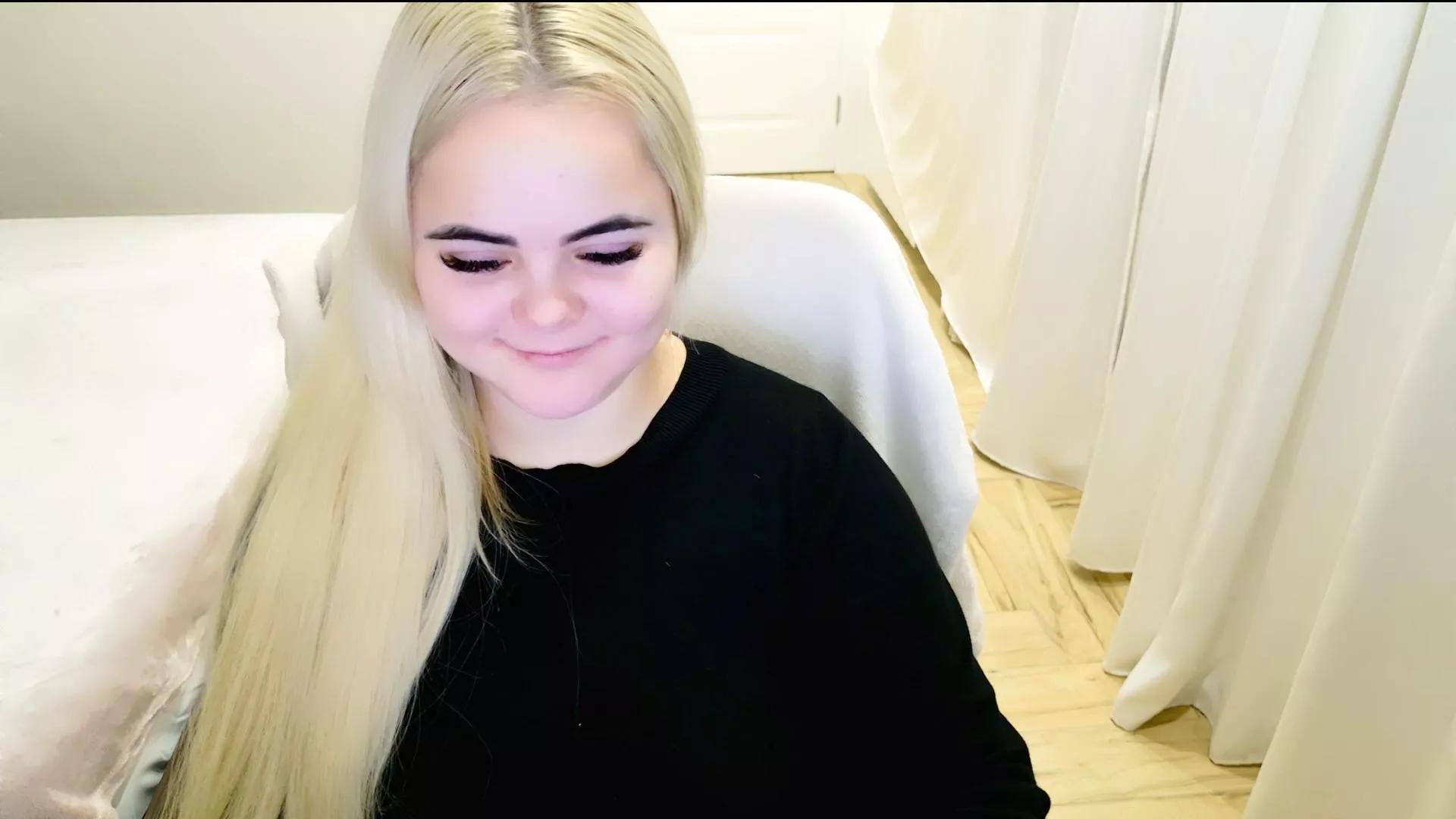 Offline call_me_cutie on Cam4