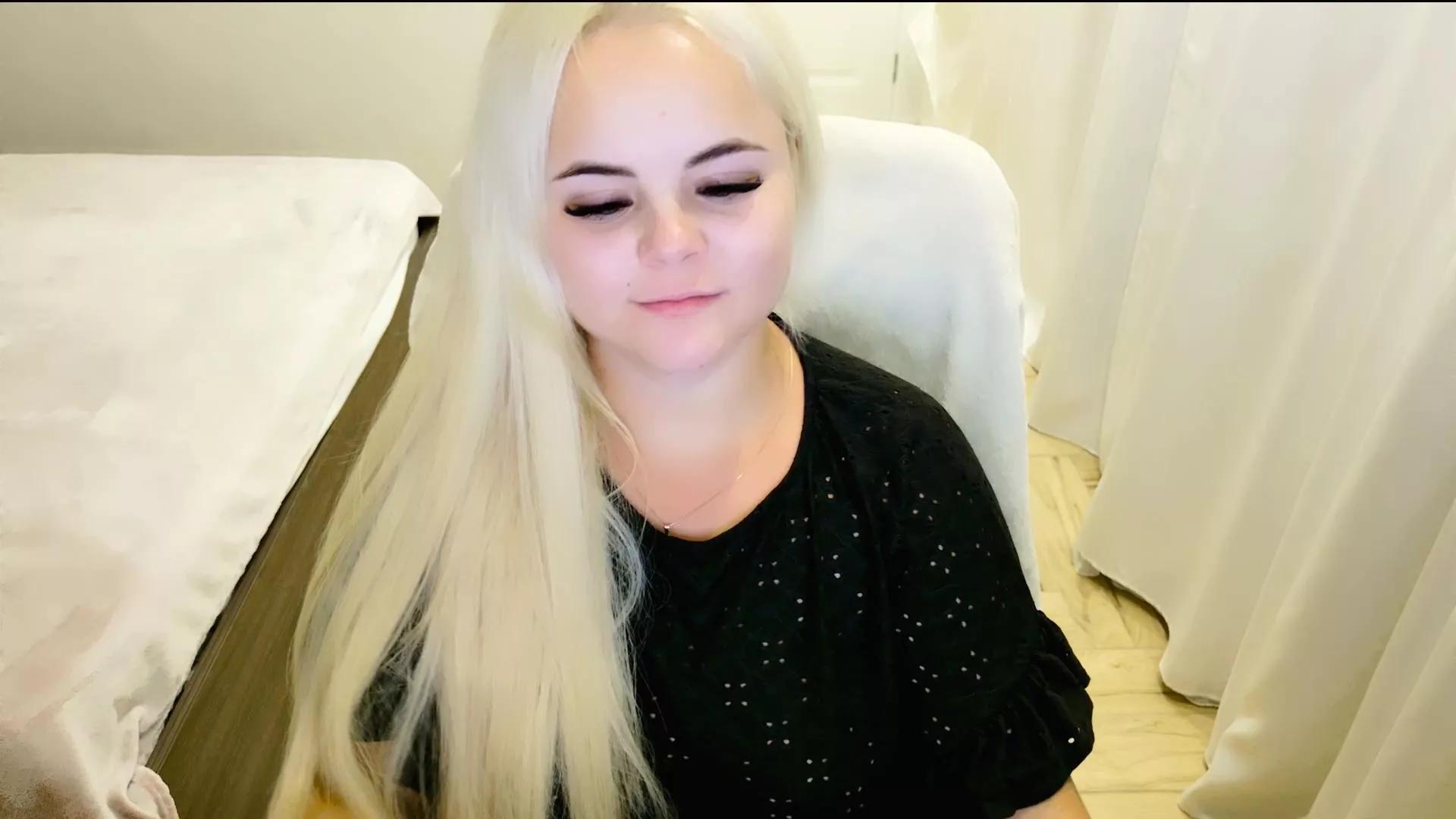 Offline call_me_cutie on Cam4