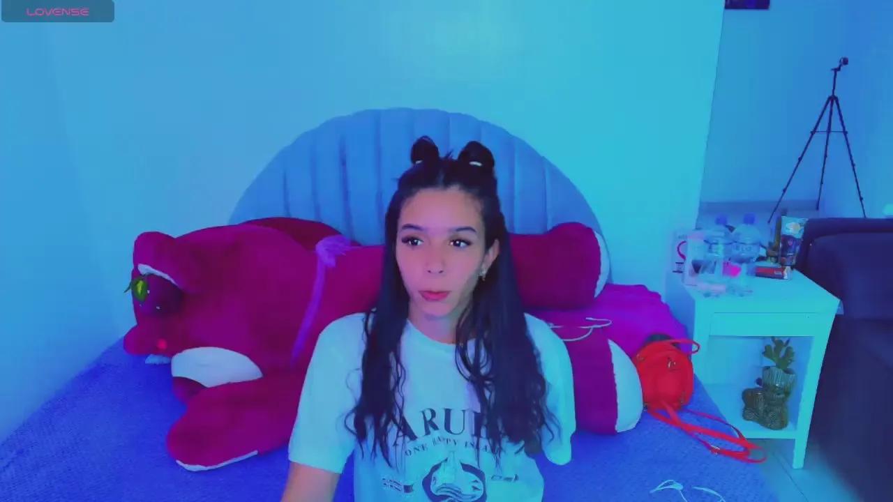 Offline Cami_bunny on Cam4