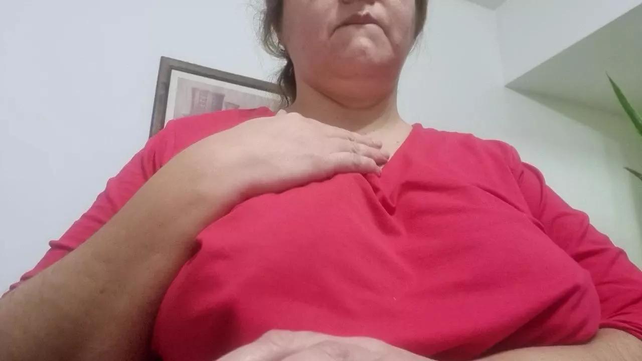 Offline Cande_h on Cam4