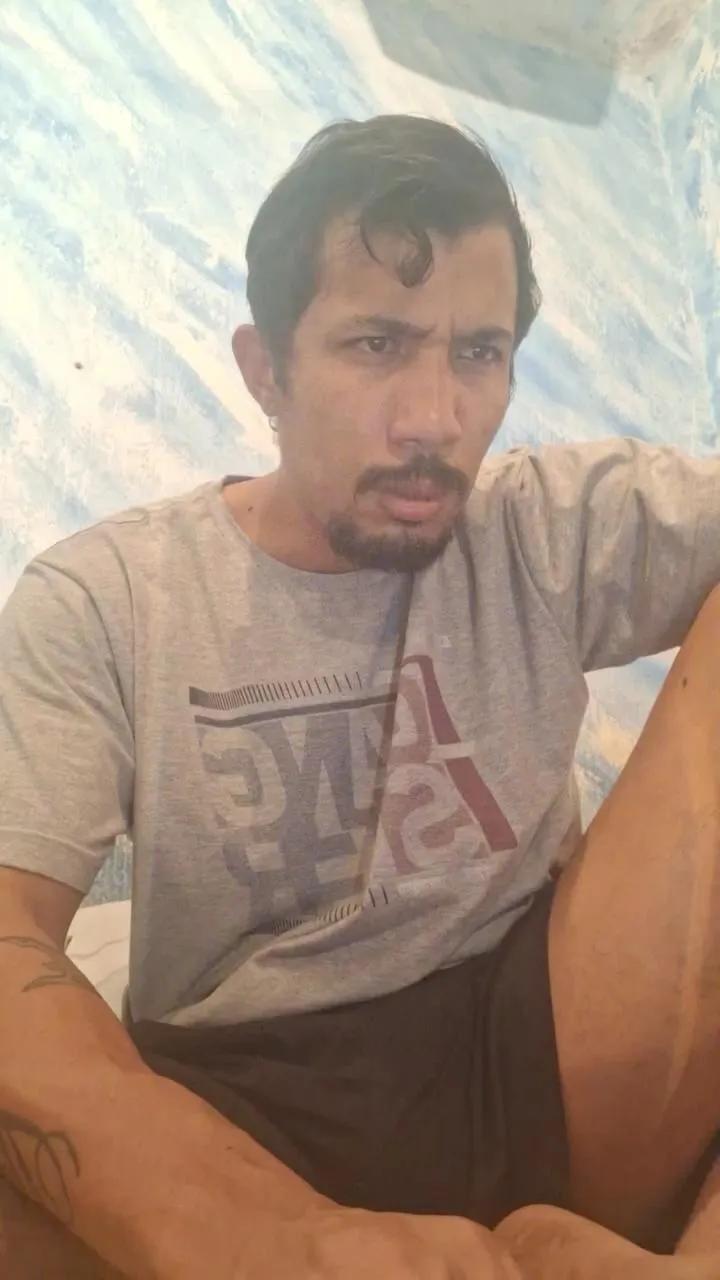 Offline Chilenohh on Cam4