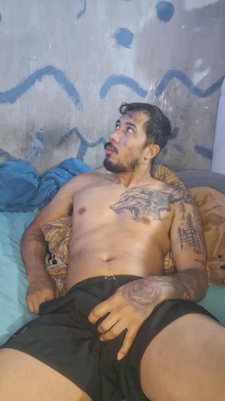 Offline Chilenohh on Cam4