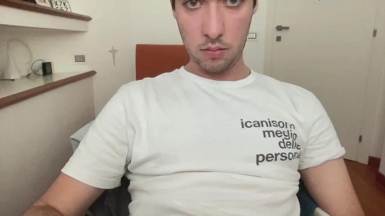 Offline cmarzi9 on Cam4