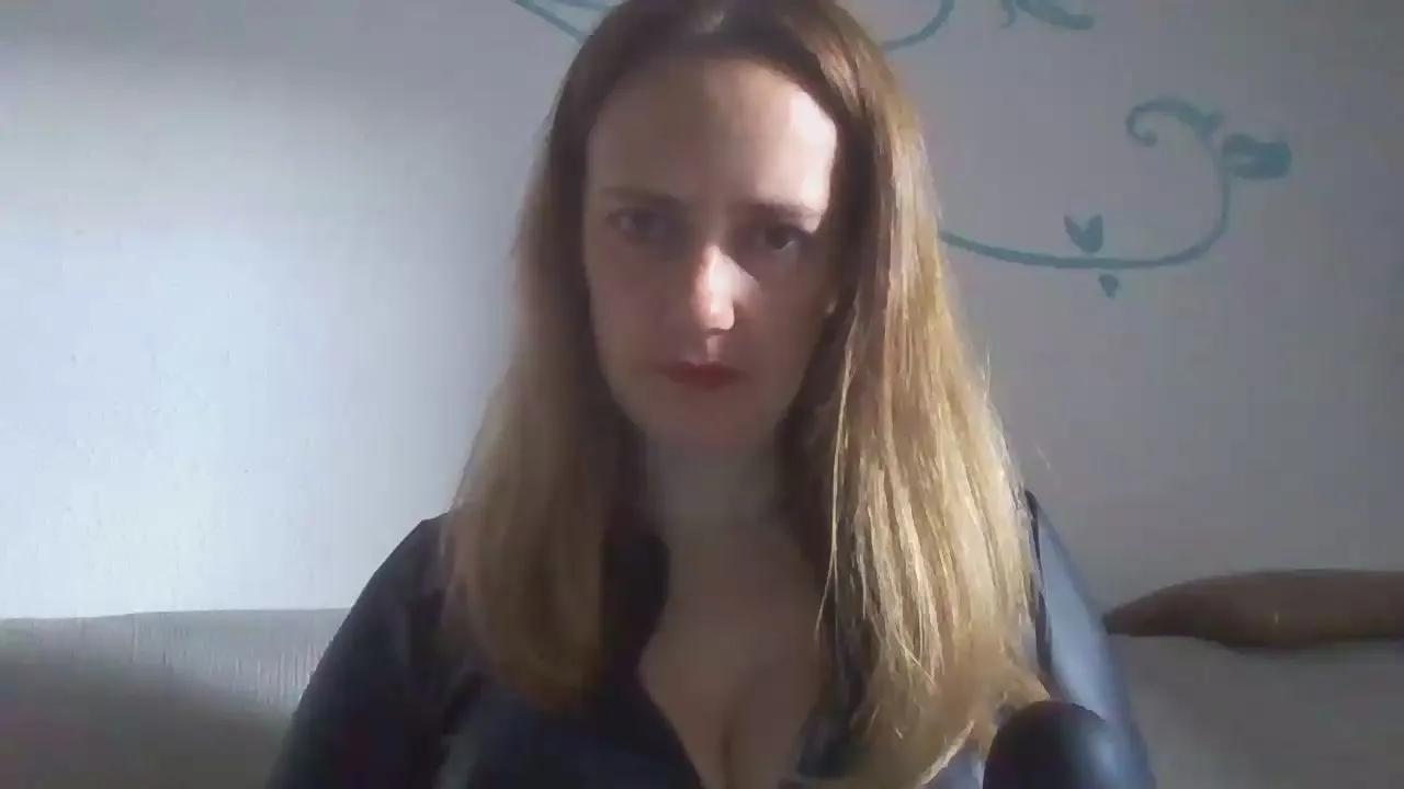 Cam4 Cristinitapija is Freechat Cristinitapija — Freechat on Cam4