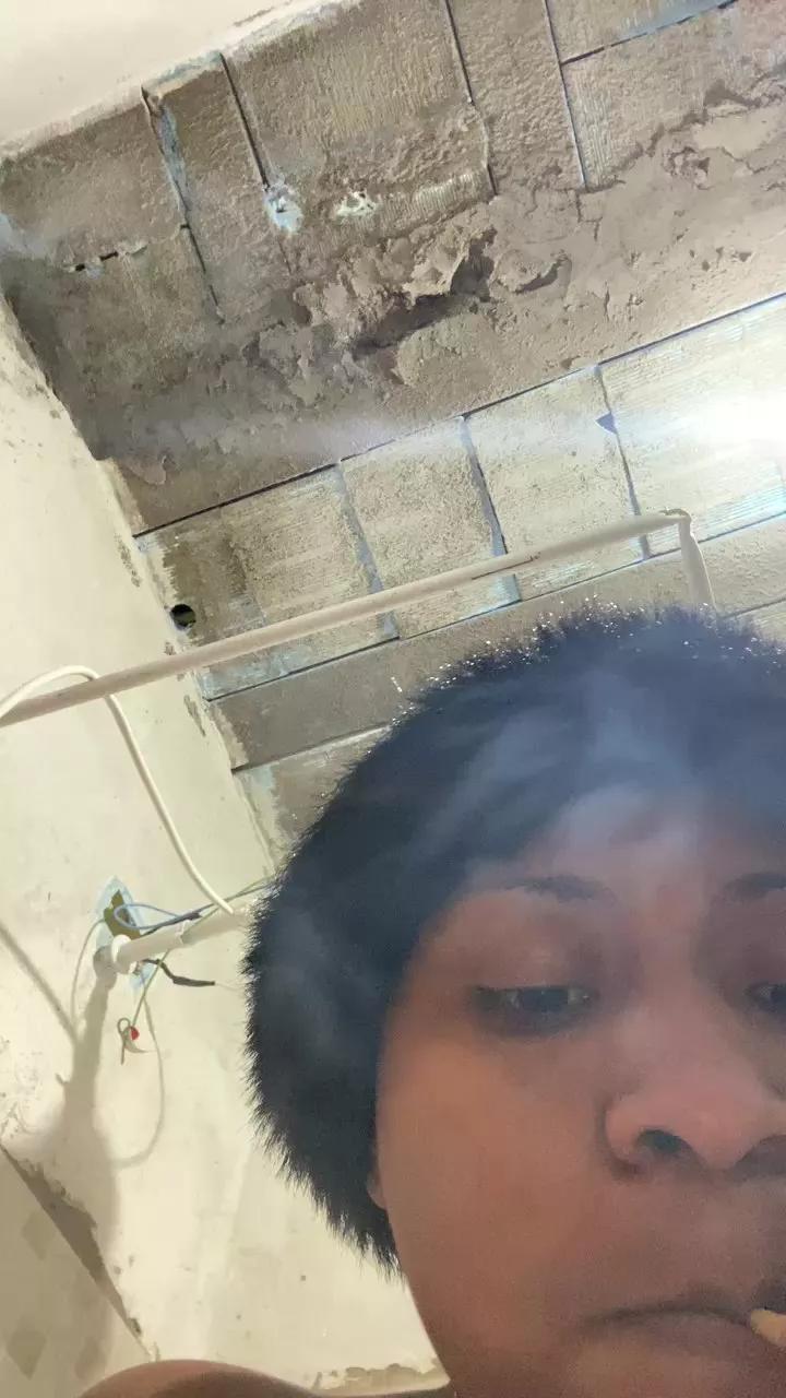 Offline Danixayume20 on Cam4