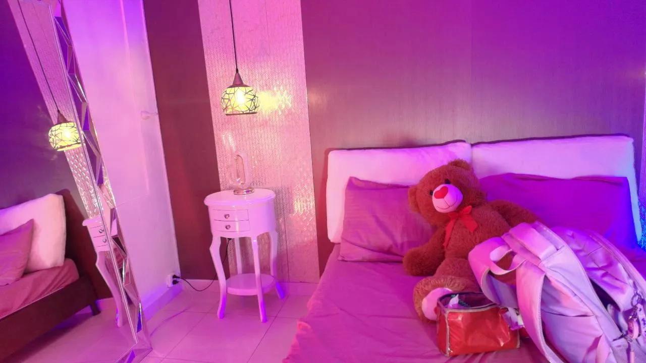 Offline DannaDoll69 on Cam4