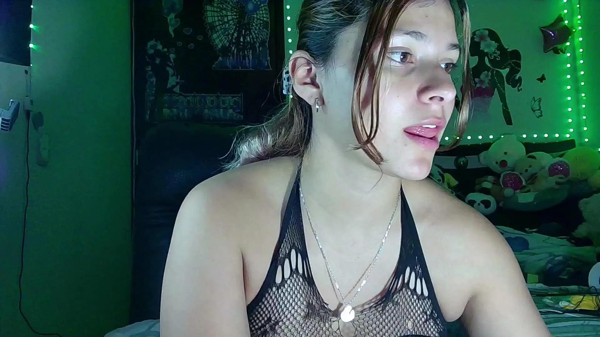 Offline Elith20 on Cam4