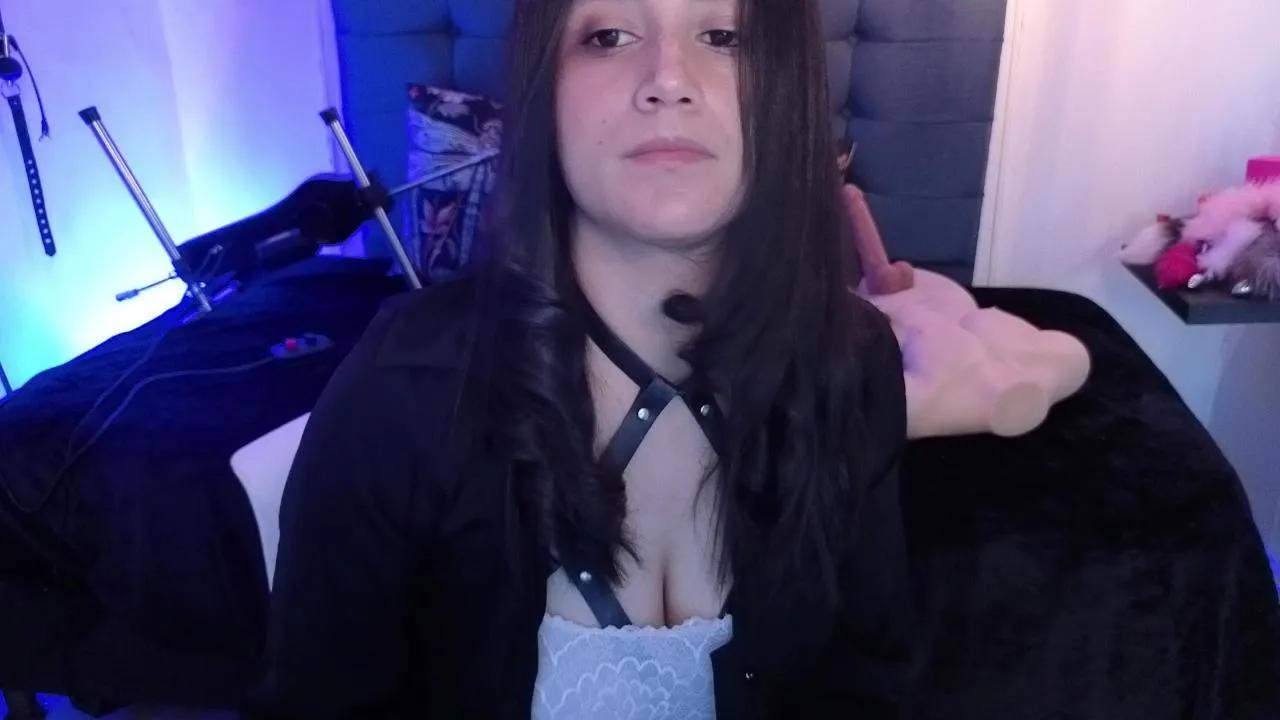 Freechat elowen_halley1 on Cam4