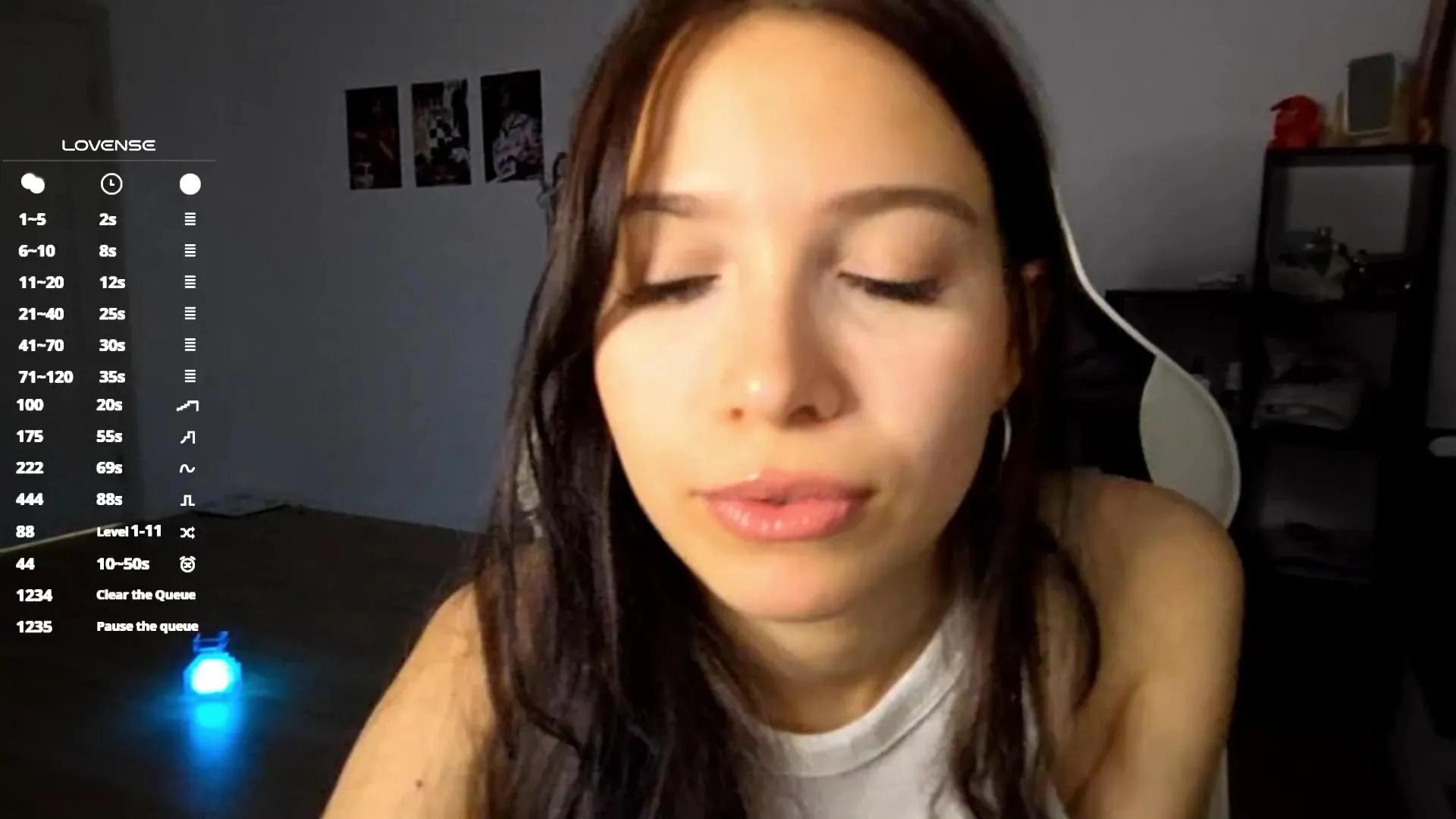 Cam4 ErlineCullen is Freechat ErlineCullen —  #masturbation #C2C #squirt #striptease #cute