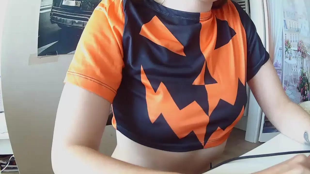 Offline Estelle_Engels on Cam4