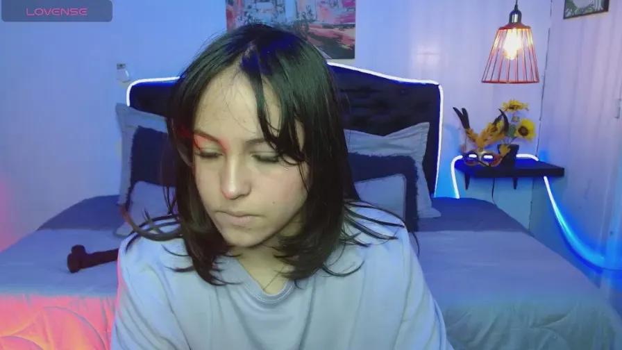 Offline Eymmy_24 on Cam4