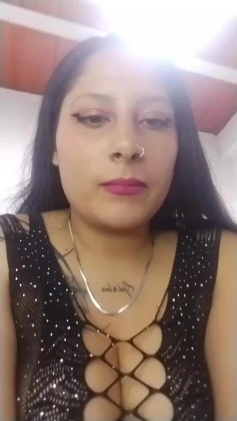 Offline gaby_201 on Cam4