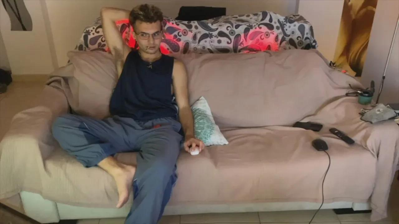 Offline GuilleYLeo on Cam4