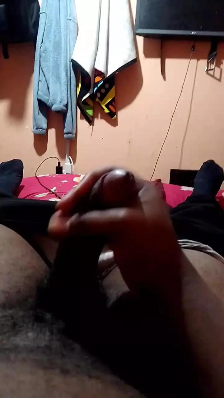 Offline gustavo3026 on Cam4