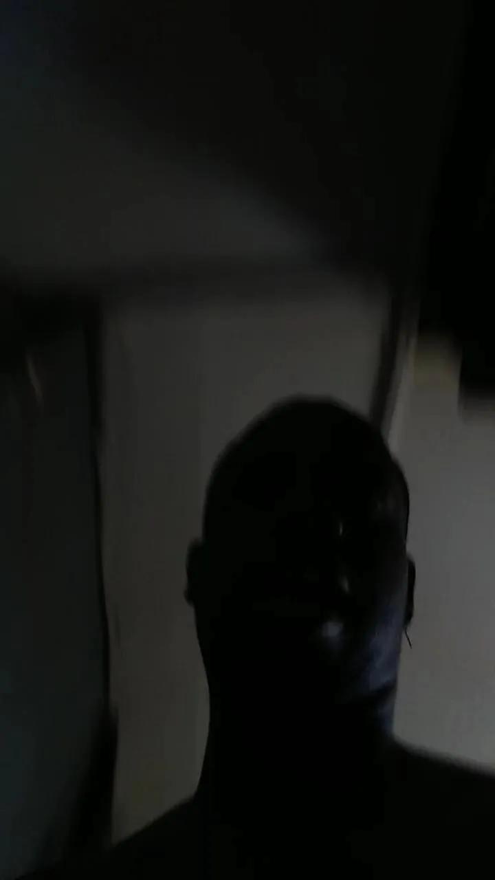 Offline gustavo3026 on Cam4