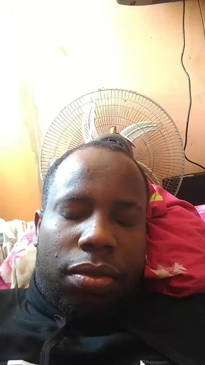 Offline gustavo3026 on Cam4