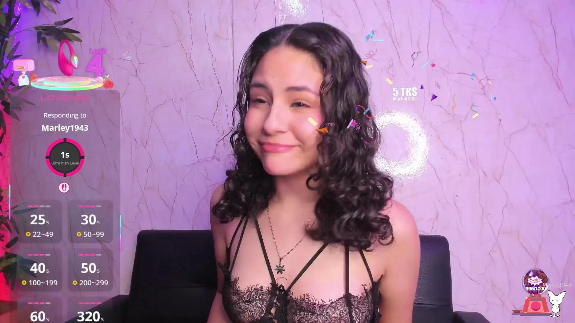 Freechat HadaKiss on Cam4