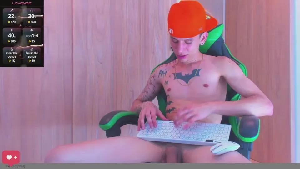 Offline Hardin_bat777 on Cam4