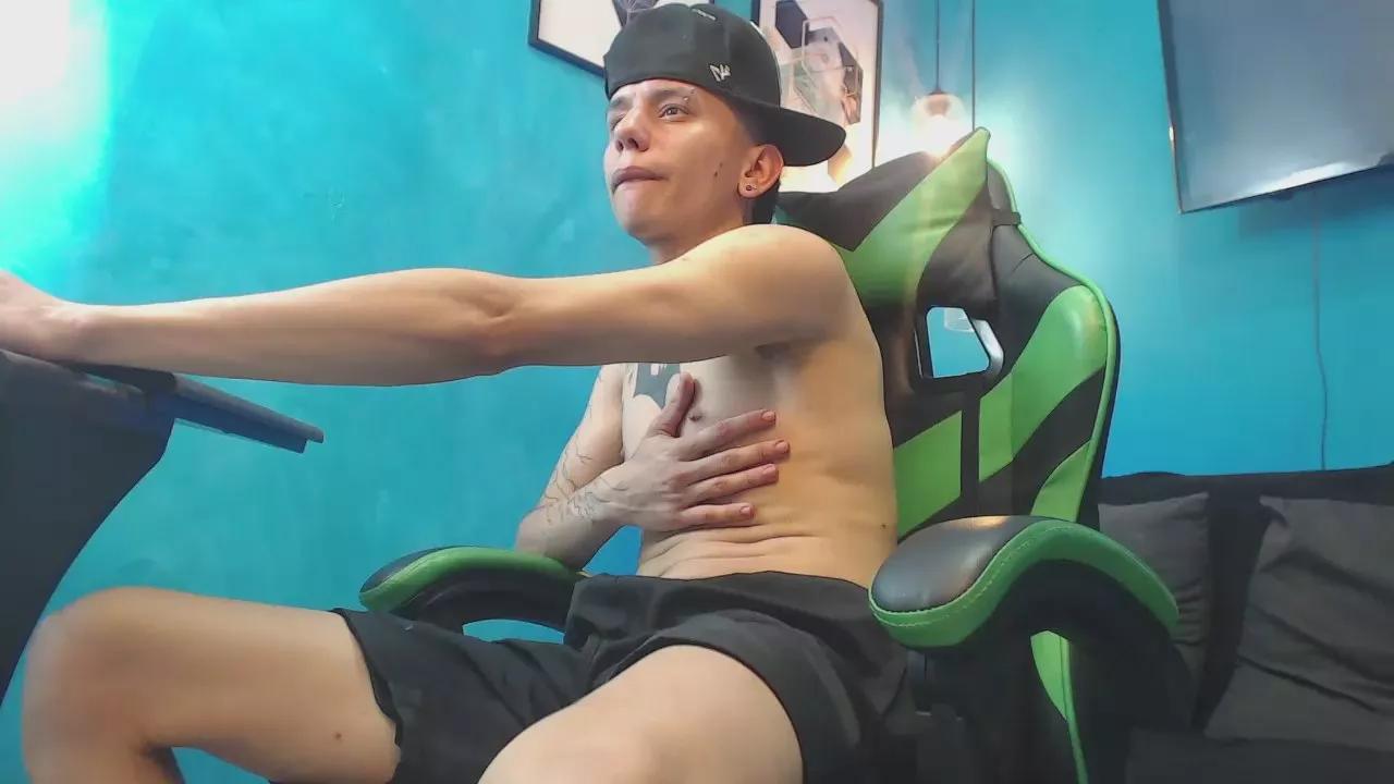 Offline Hardin_bat777 on Cam4