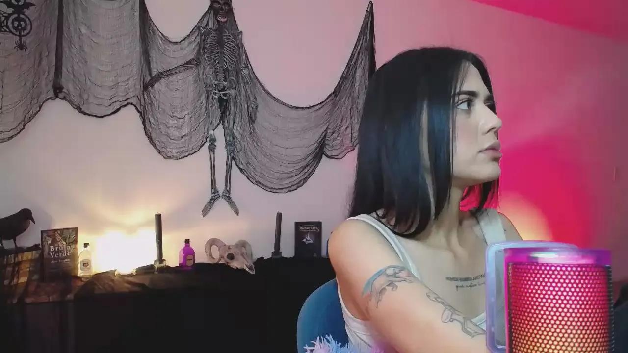 Offline HarmonyEvans_ on Cam4