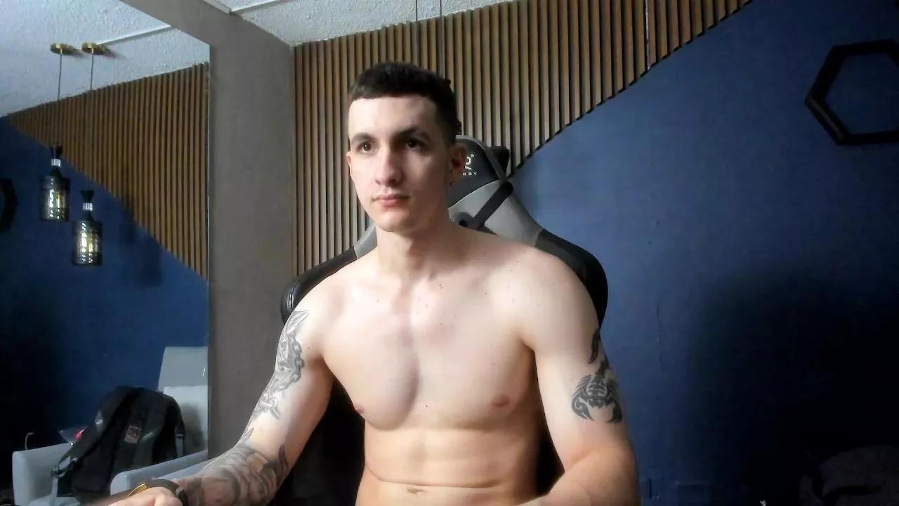 Offline JacksonOlsenn on Cam4