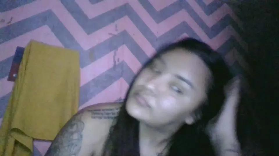 Offline JennifersBodyy on Cam4