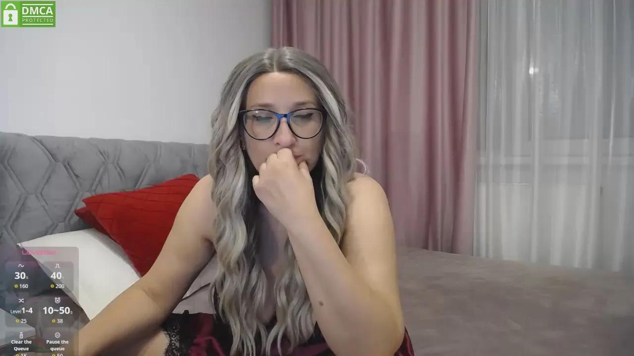 Offline JessicaP31 on Cam4